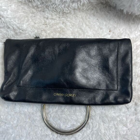 CYNTHIA ROWLEY BLACK LEATHER CONVERTIBLE FOLD-OVER SATCHEL TOTE . - Picture 5 of 12